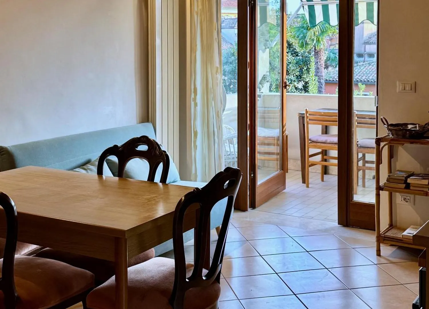 Apartmán Airy & Panoramic With Terrace, 2 Minutes From The Sea Benátky – Lido 0*,